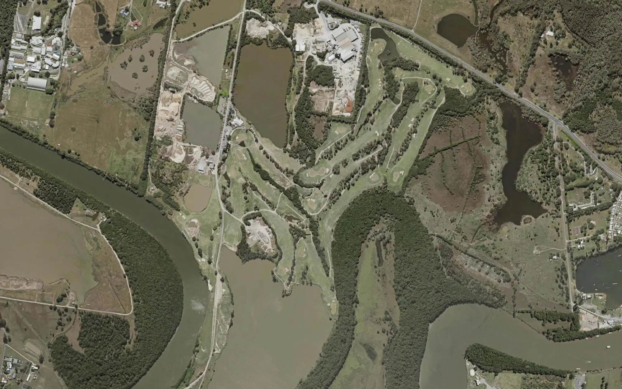 Aerial photo of Carbrook Golf Club with holes numbered at each tee
