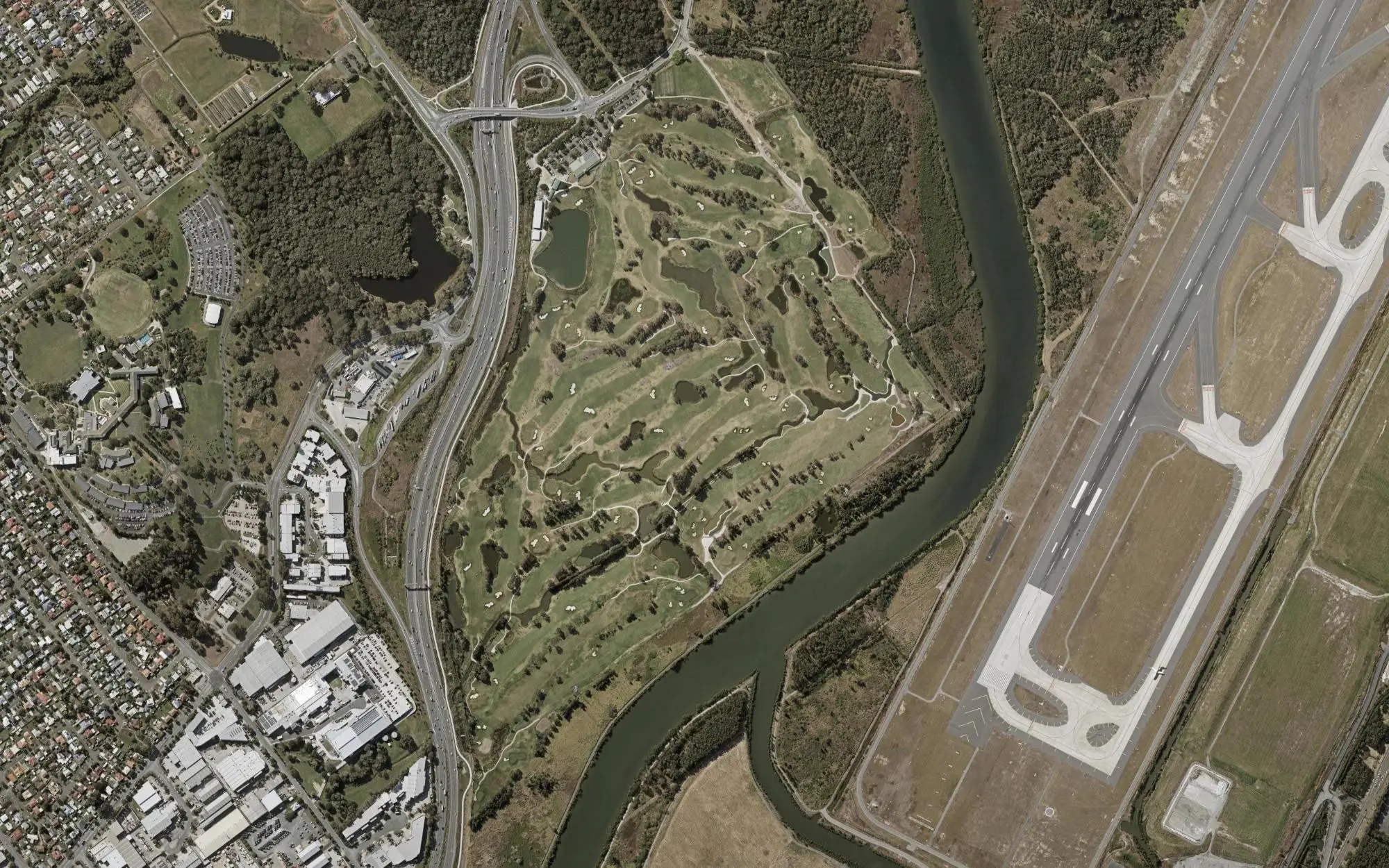 Aerial photo of Nudgee Golf Club with holes numbered at each tee