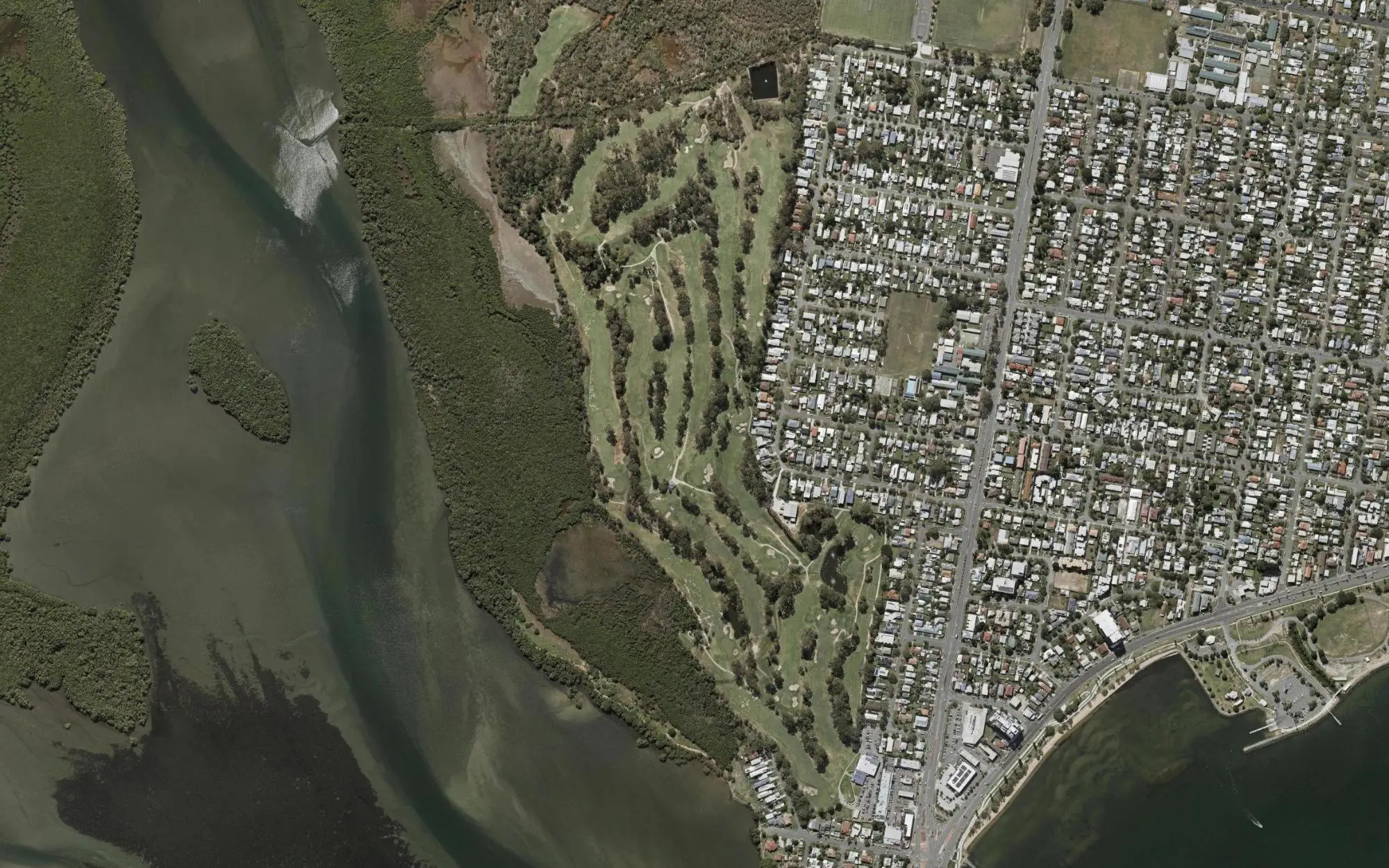 Aerial photo of Redcliffe Golf Club with holes numbered at each tee